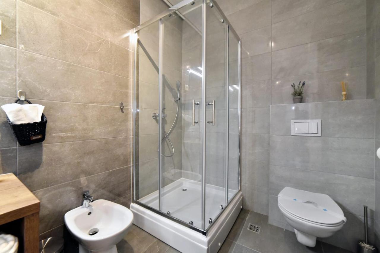 Moin Moin Double Bedroom Suite, Town Centre Zágráb Kültér fotó